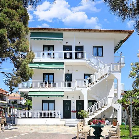 Agapitos Apartments Nikiti  Extérieur photo