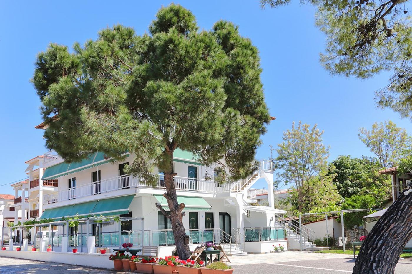 Agapitos Apartments Nikiti  Extérieur photo